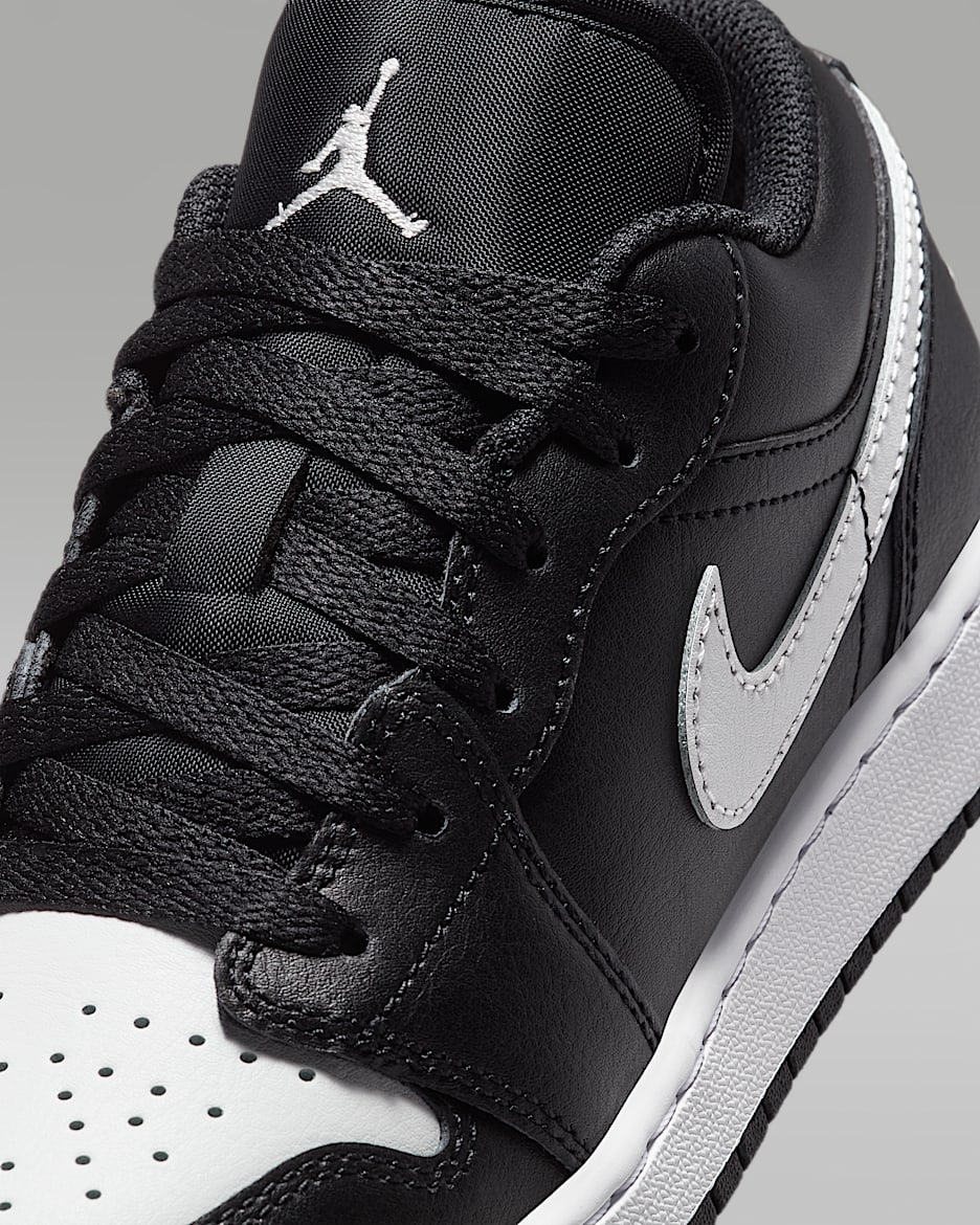 Air Jordan 1 Low Big Kids Shoes. Nike